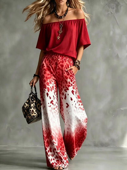 Set aus einem Top mit U-Ausschnitt und schulterfreiem Schnitt sowie einer weiten Hose mit Leopardenmuster und Ombré-Effekt