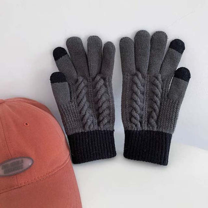 Warme Kabelstrick-Handschuhe Grau