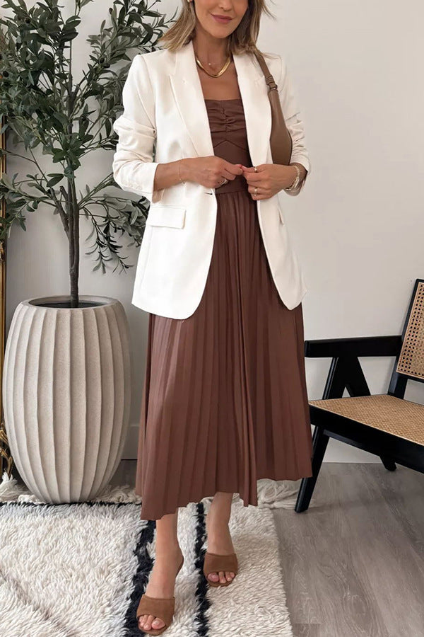 Robe portefeuille midi plissée en cuir