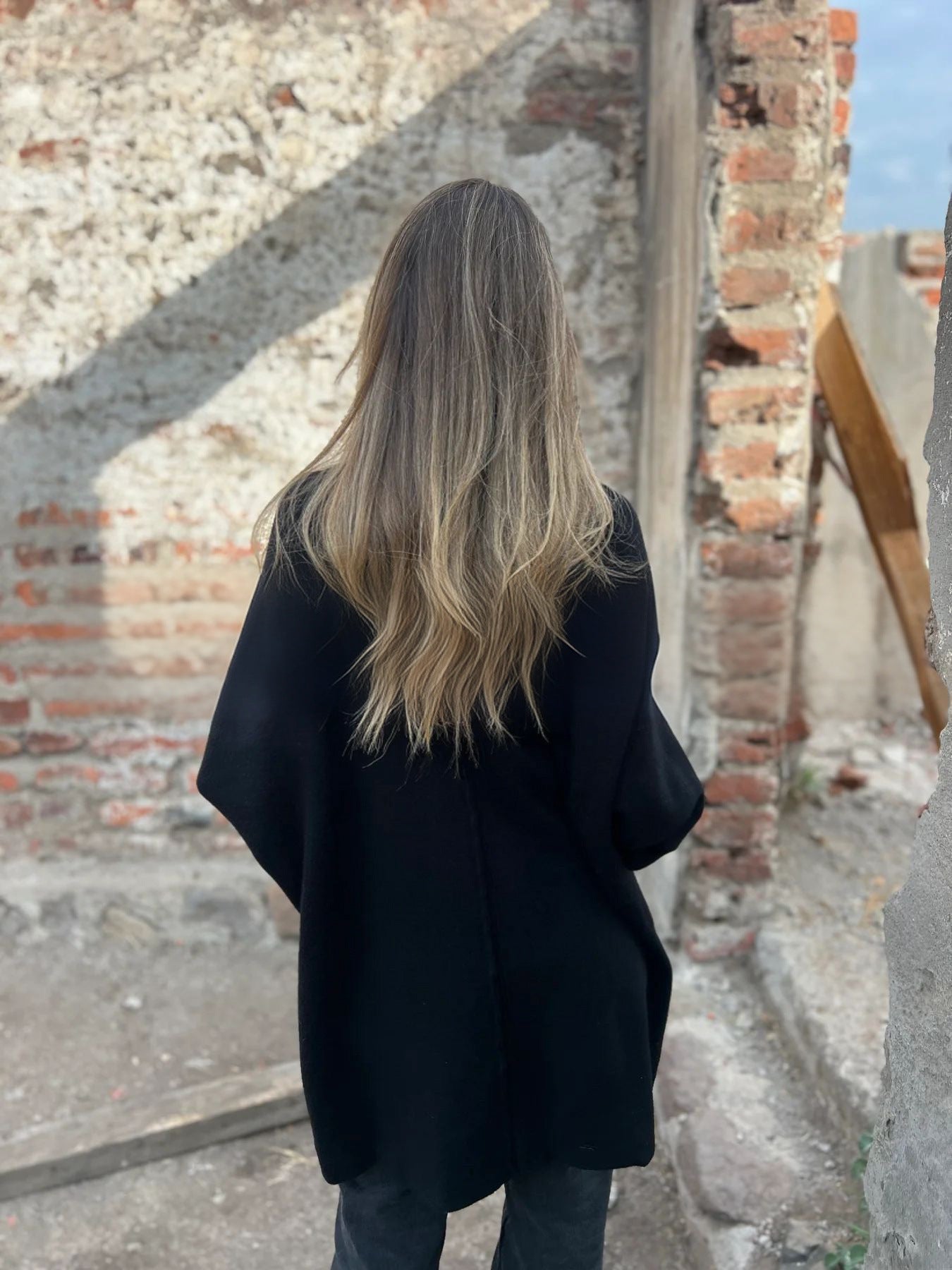 Mid-length solid color single-breasted V-neck cardigan jacket