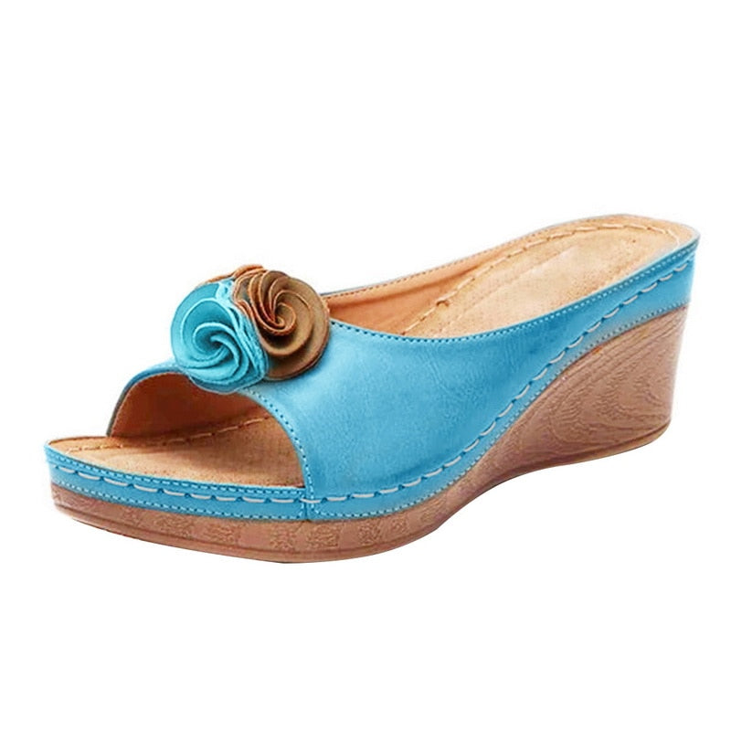 Fiora Himmelblaue Rosen-Sandalen