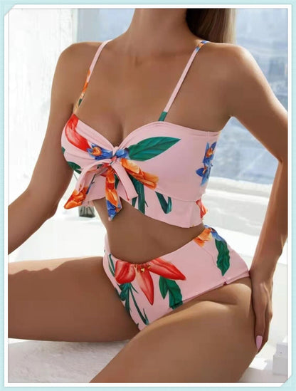 3-teiliges Bikini-Set mit Blumendruck und Krawatte vorne und Cover-Up