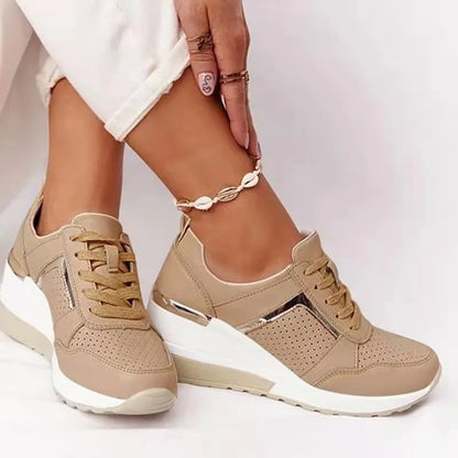 Elegant white women's sneakers - Bianca