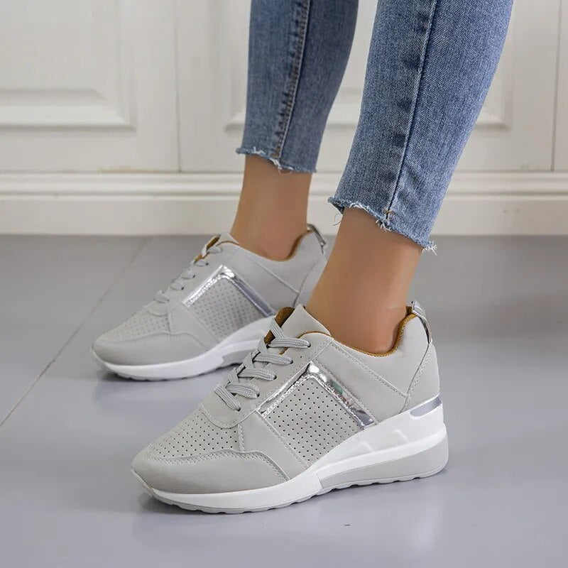 Elegant white women's sneakers - Bianca