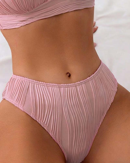 Bikinis Strukturierter Halterausschnitt
