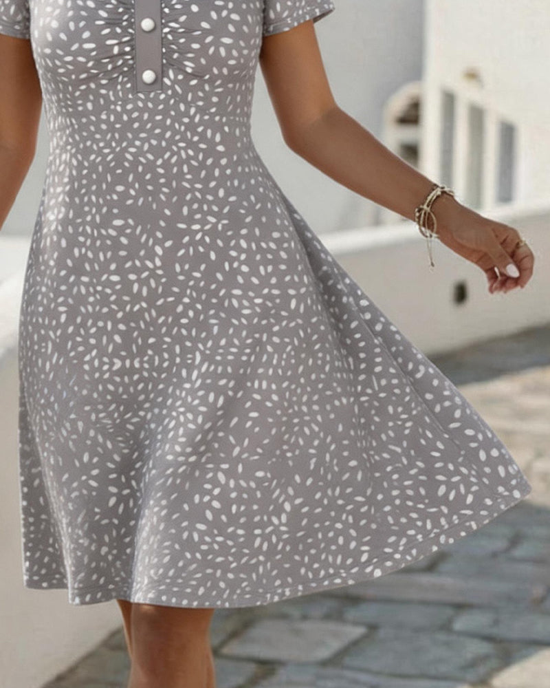 Kleid Tupfen Knopf
