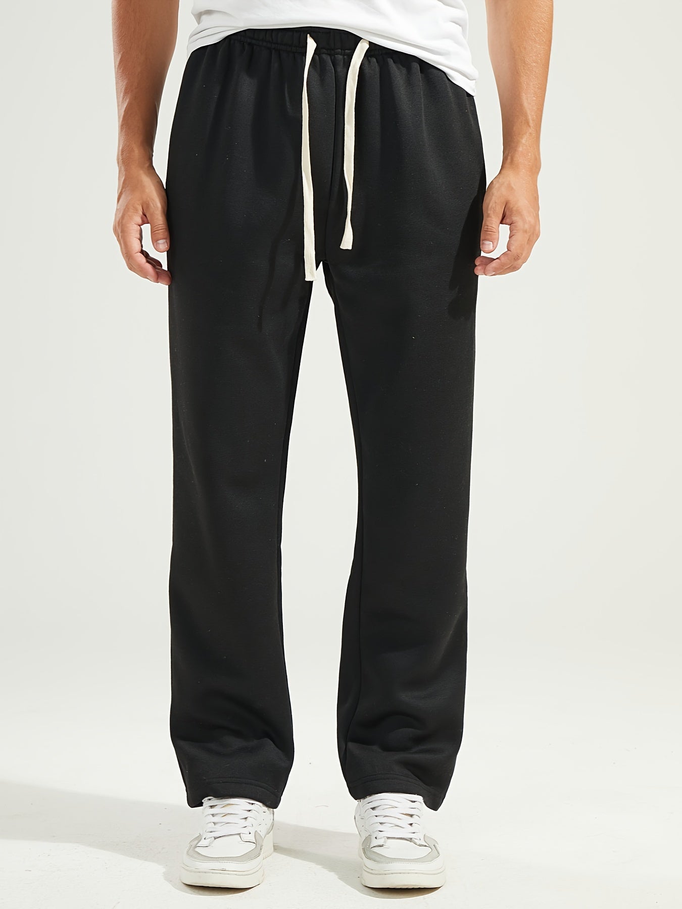 Black sweatpants with drawstring and wide cut - Tom