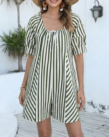 Overall Gestreift Locker Shorts