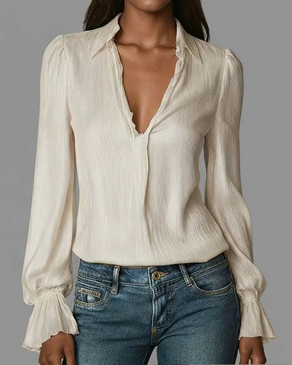 Elegante Bluse Mit Tiefem V-Ausschnitt Und Rüschenärmeln