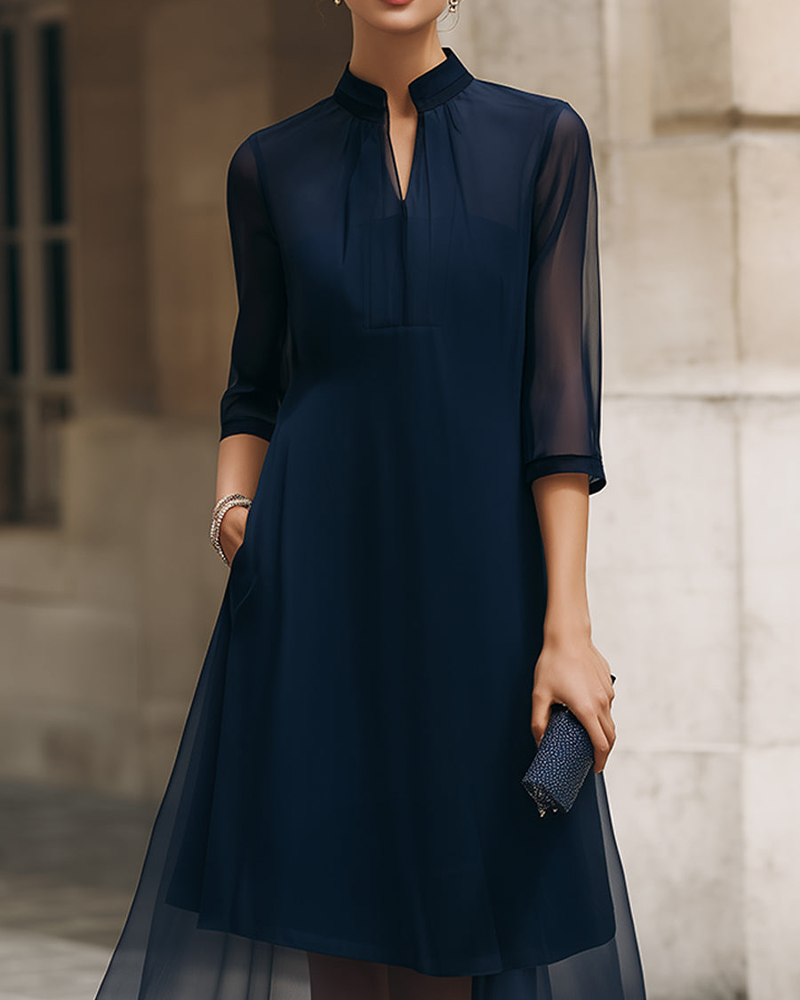 Elegantes A-Linien-Kleid Mit V-Ausschnitt