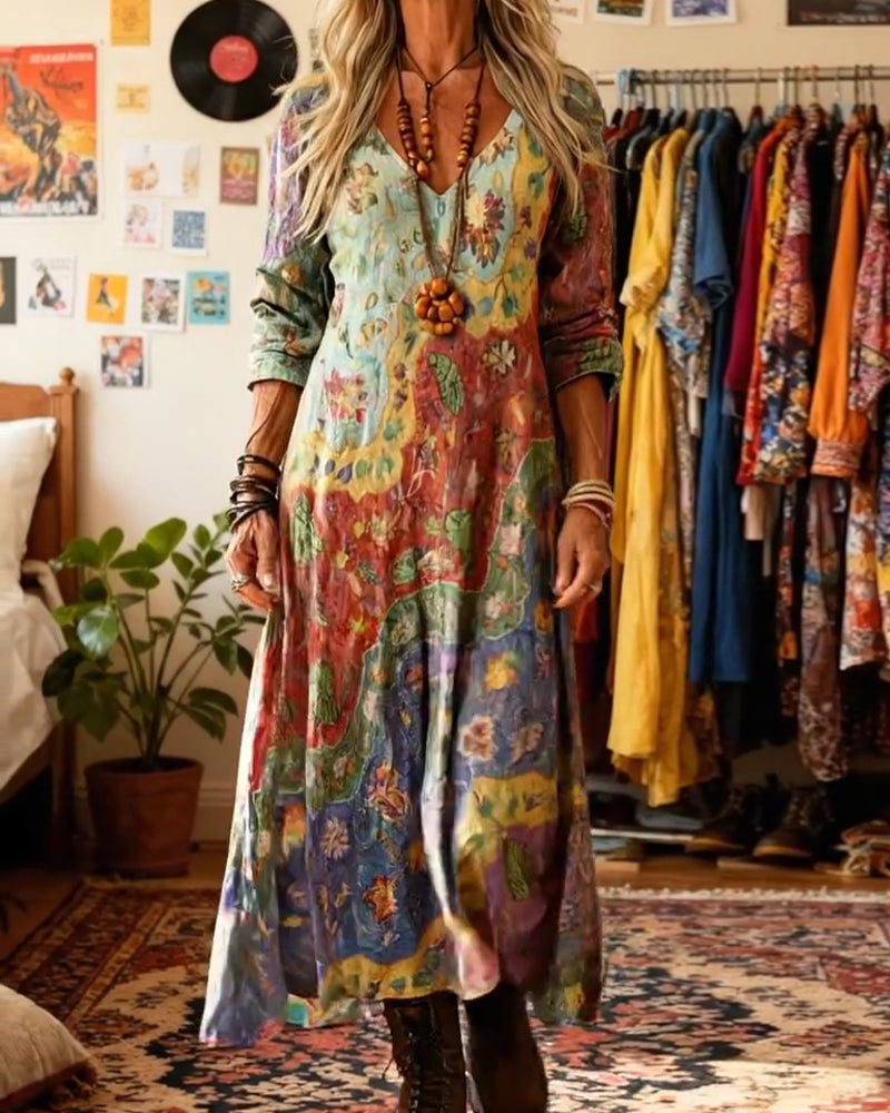 Kleid im Ölgemälde-Stil mit V-Ausschnitt