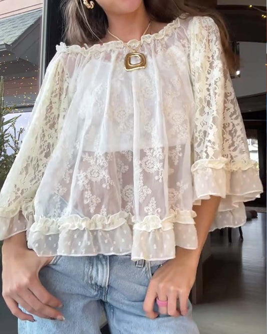 Elegantes, einfarbiges T-Shirt mit Spitze