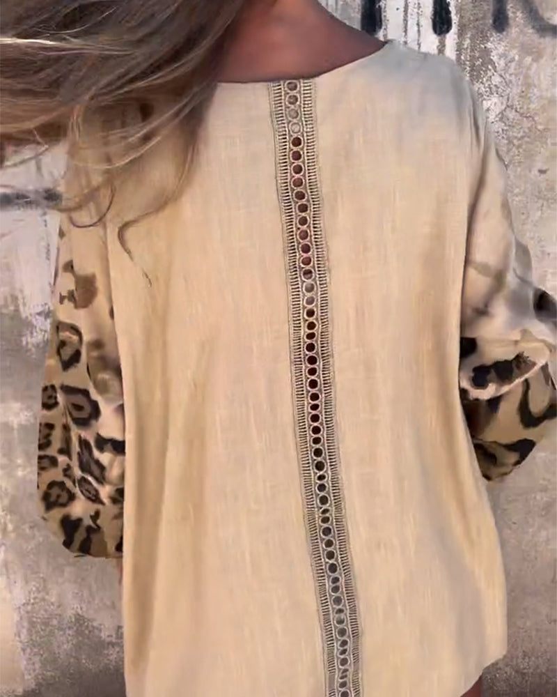Lässiges T-Shirt mit Leopardenmuster und Rundhalsausschnitt