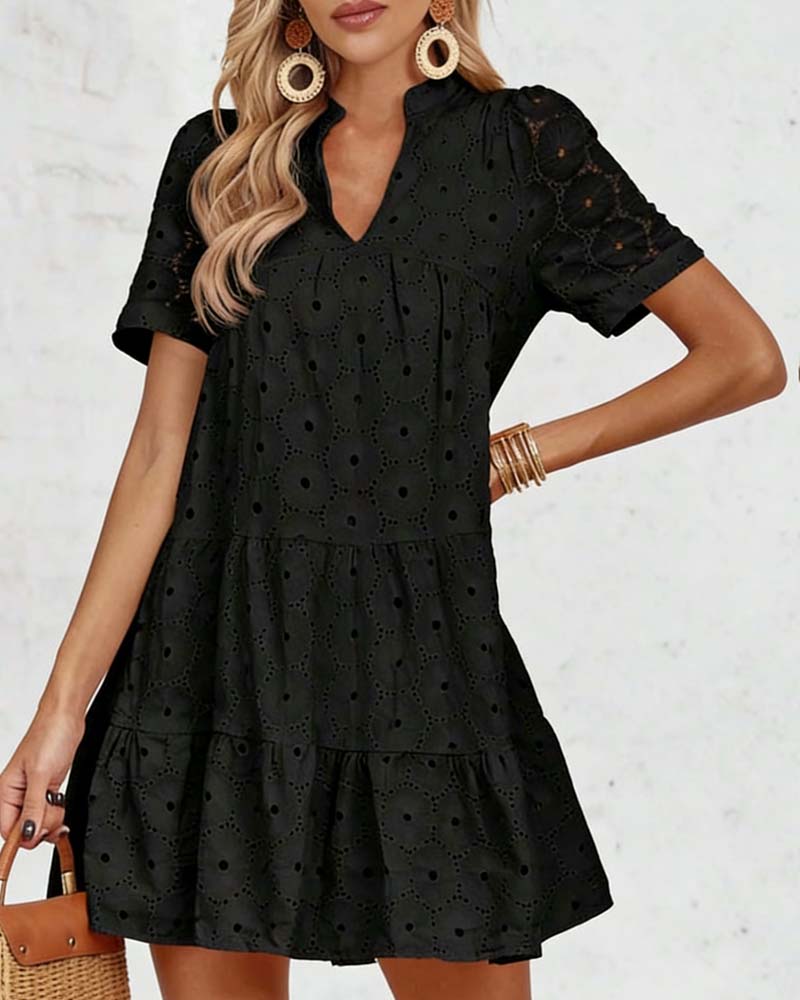 Kleid Durchbrochen V-Ausschnitt Kurzarm