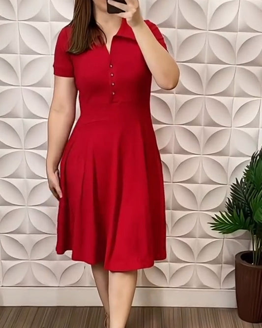 Kleid Kurzärmlig Revers Und Knöpfe