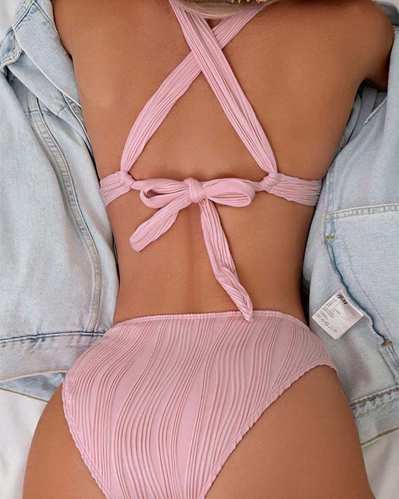 Bikinis Strukturierter Halterausschnitt