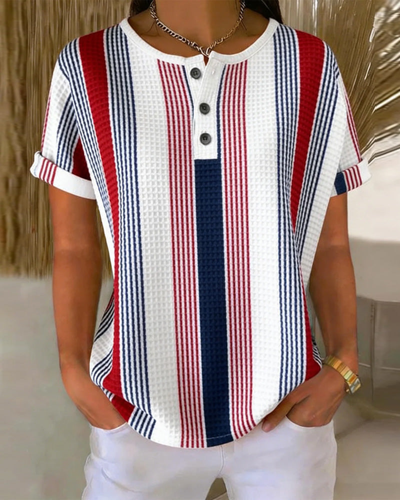 T-Shirt Rot Weiß Blau Vertikaler Streifen