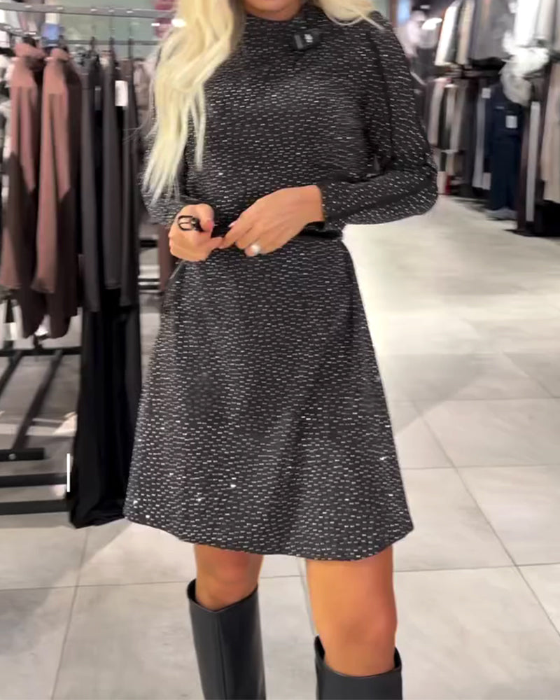 Kleid Halbrollkragen Heiß Strassstein A-Linie
