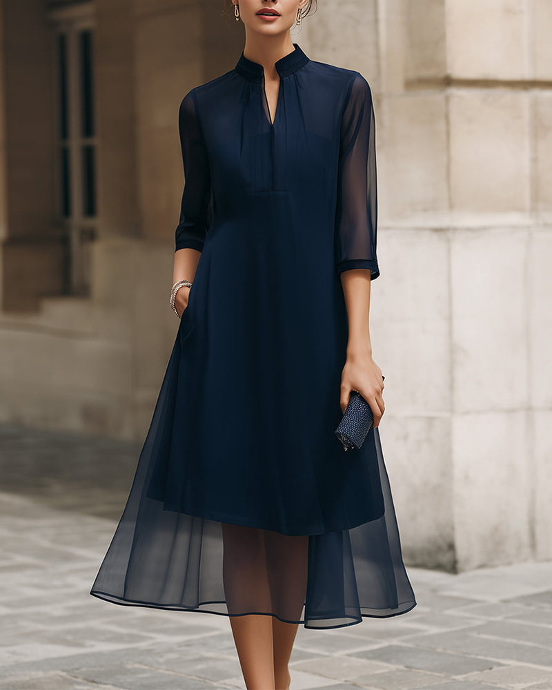 Elegantes A-Linien-Kleid Mit V-Ausschnitt