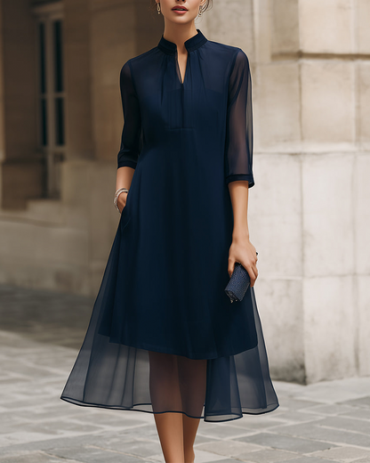 Elegantes A-Linien-Kleid Mit V-Ausschnitt
