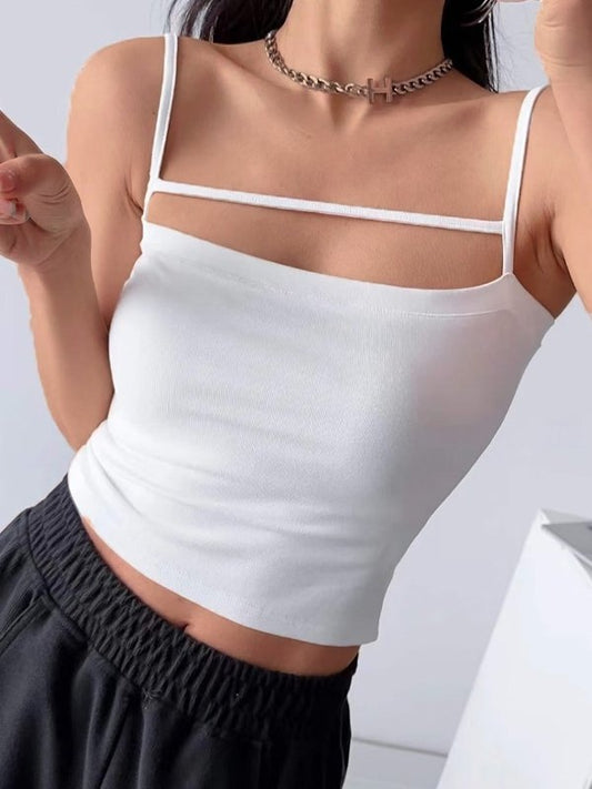 Unifarbenes Y2k Cami Top mit Auslassungen im Crop Style