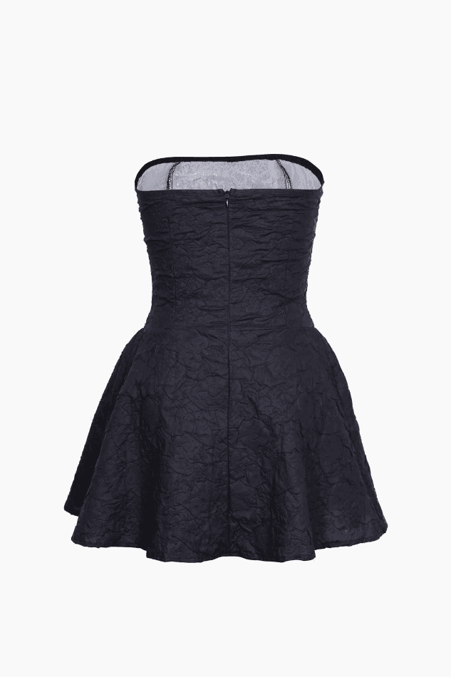 Schwarzes Jacquard Rüschensaum Trägerlosem Design Minikleid