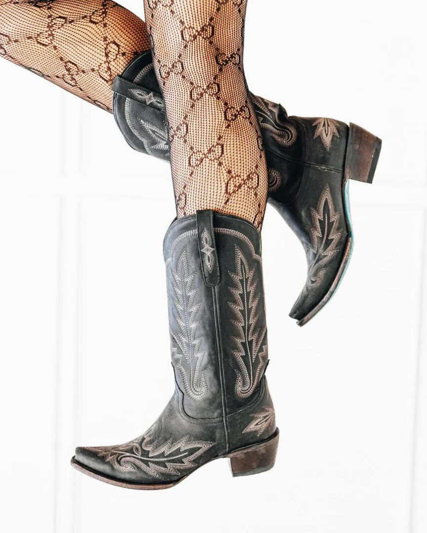 Classic snip toe traditional flame stitch embroidered boots