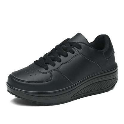 Lara - Elegant leather sneaker in deep black