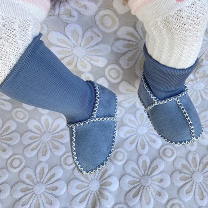 Warme Pelz-Babysocken blau