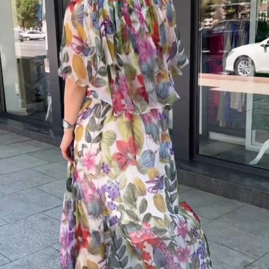 49% OFF 💕Fashion Round Neck Printed Flowy Dress 