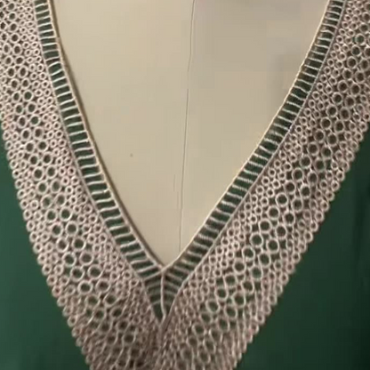 Damen-Zweiteiler: Bluse mit V-Ausschnitt & weite Hose