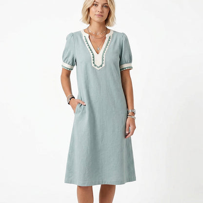 Kurzärmeliges Kleid mit V-Ausschnitt für Damen