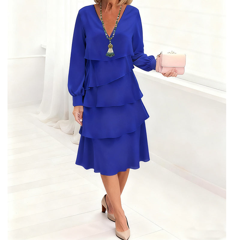 Elegantes, gestuftes Langarmkleid mit V-Ausschnitt