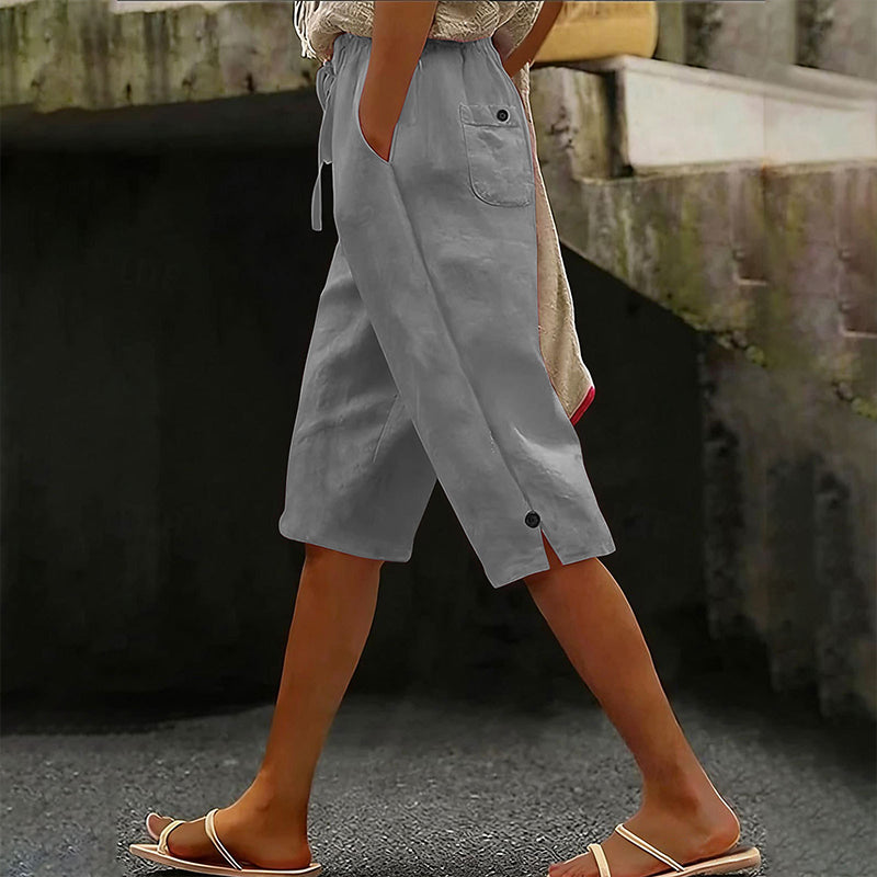 Lässige Damen-Caprihose mit Knopfverzierung