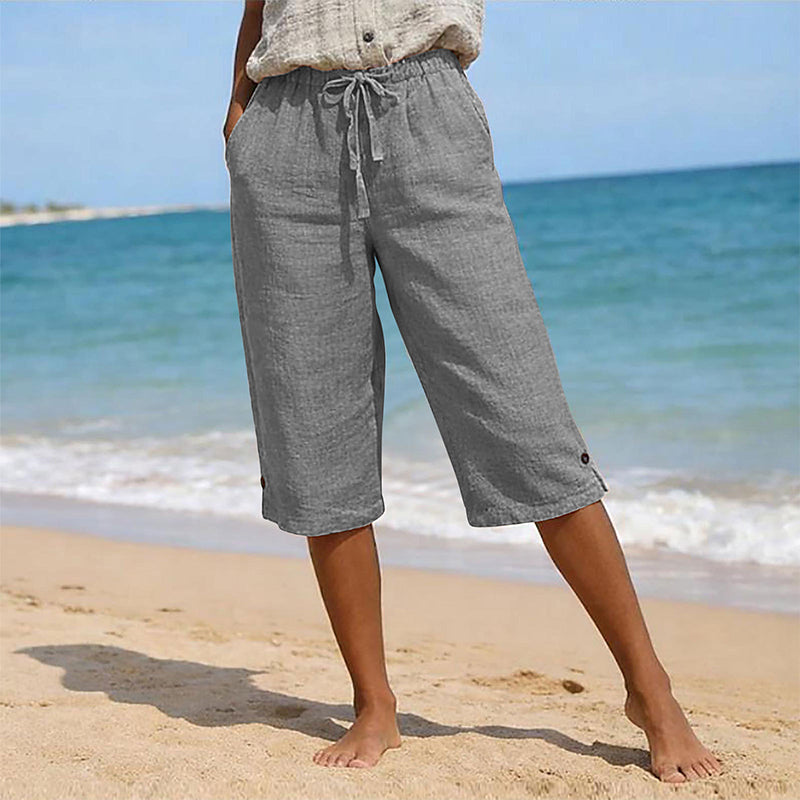 Lässige Damen-Caprihose mit Knopfverzierung