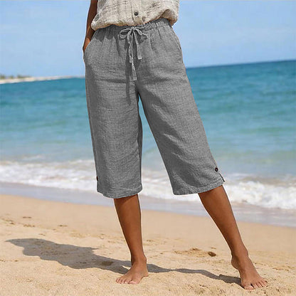 Lässige Damen-Caprihose mit Knopfverzierung