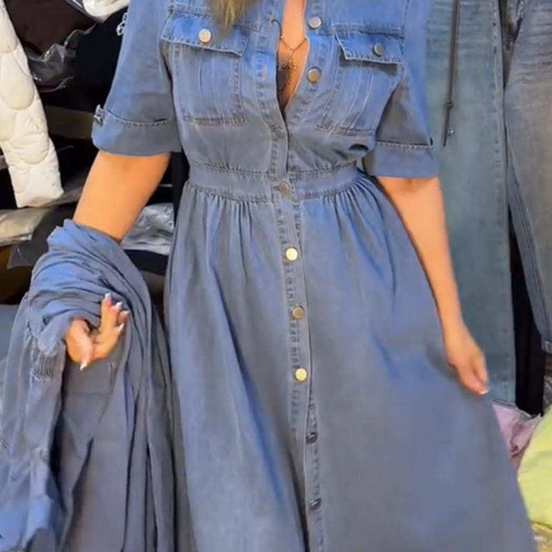 Blaues Slim-Fit-Jeanskleid mit Kragen und Knöpfen für Damen