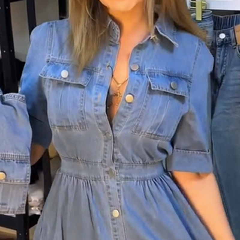 Blaues Slim-Fit-Jeanskleid mit Kragen und Knöpfen für Damen