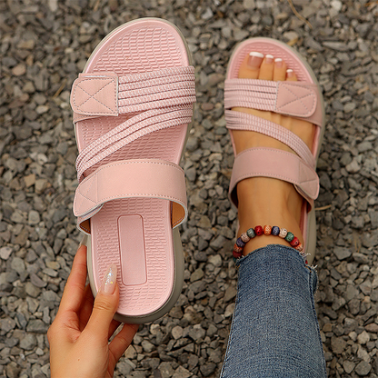 Flache Freizeitsandalen für Damen mit mehreren Riemen