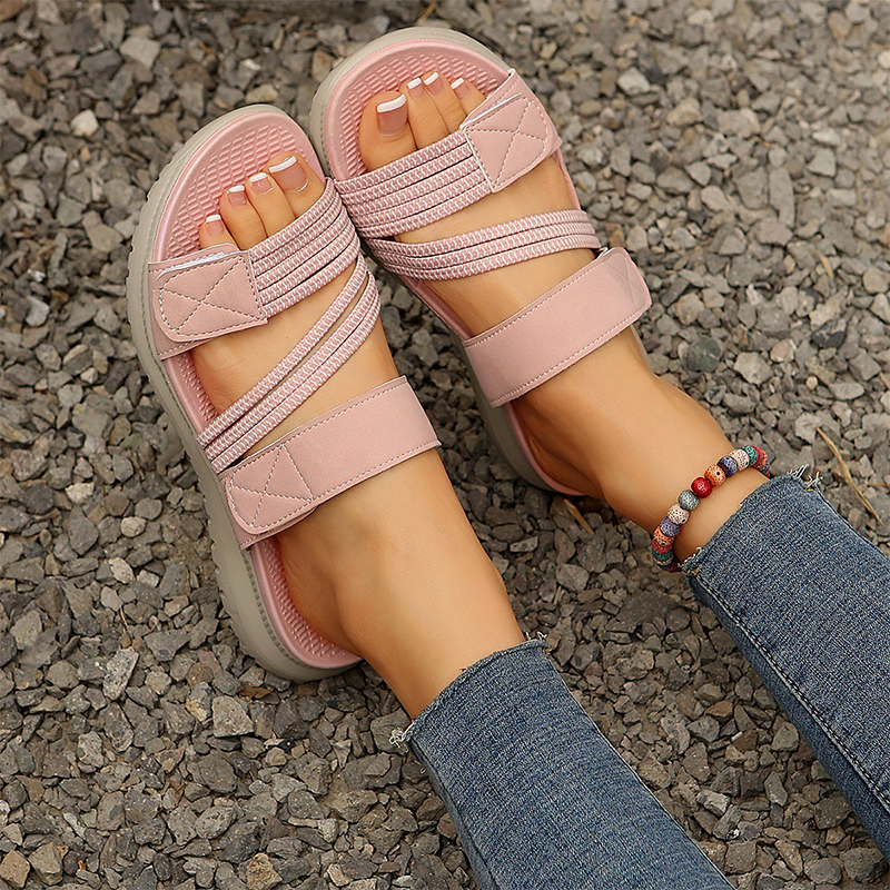Flache Freizeitsandalen für Damen mit mehreren Riemen